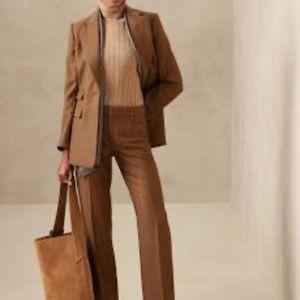 Banana Republic Sculpted Bootcut Pant Size 12